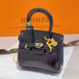 hermes key holder and boucle de sac s_12b0622